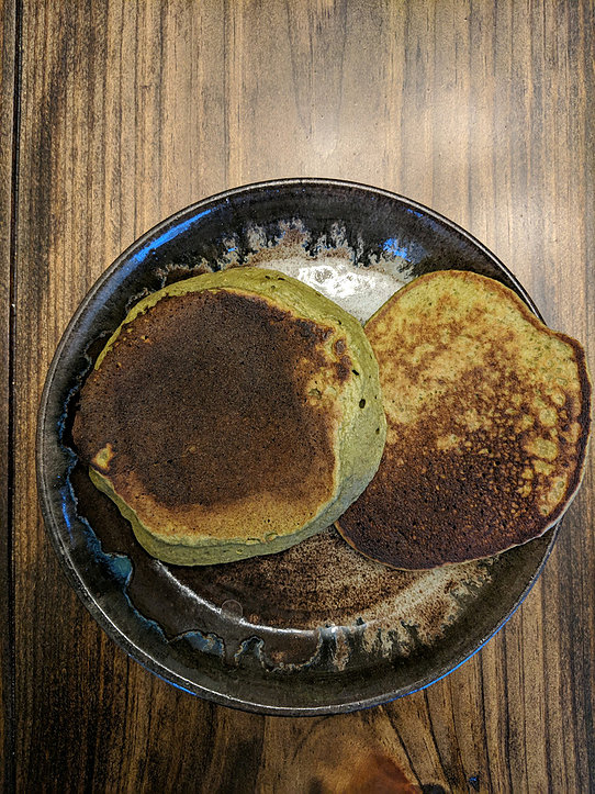 Spinach pancakes for a healthy diet