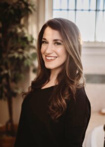 picture of Brooke Grossman registered dietitian and Intuitive eating counselor